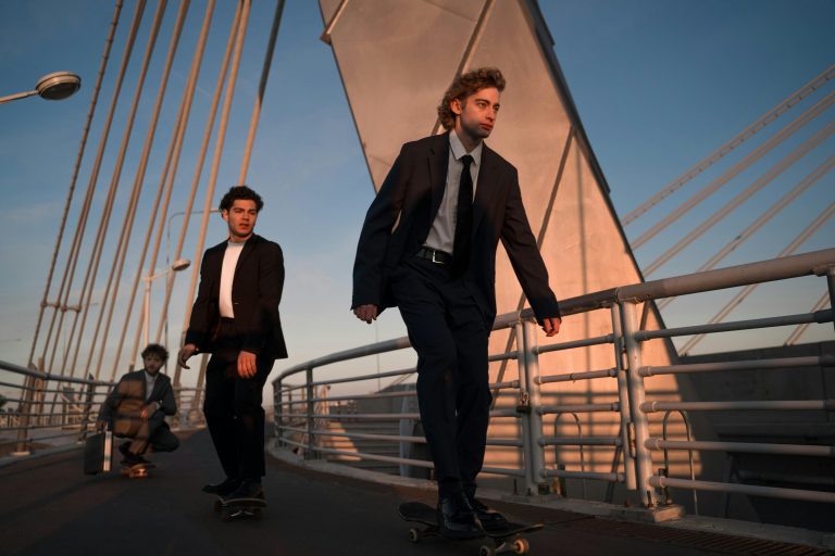 How to Stand on a Longboard